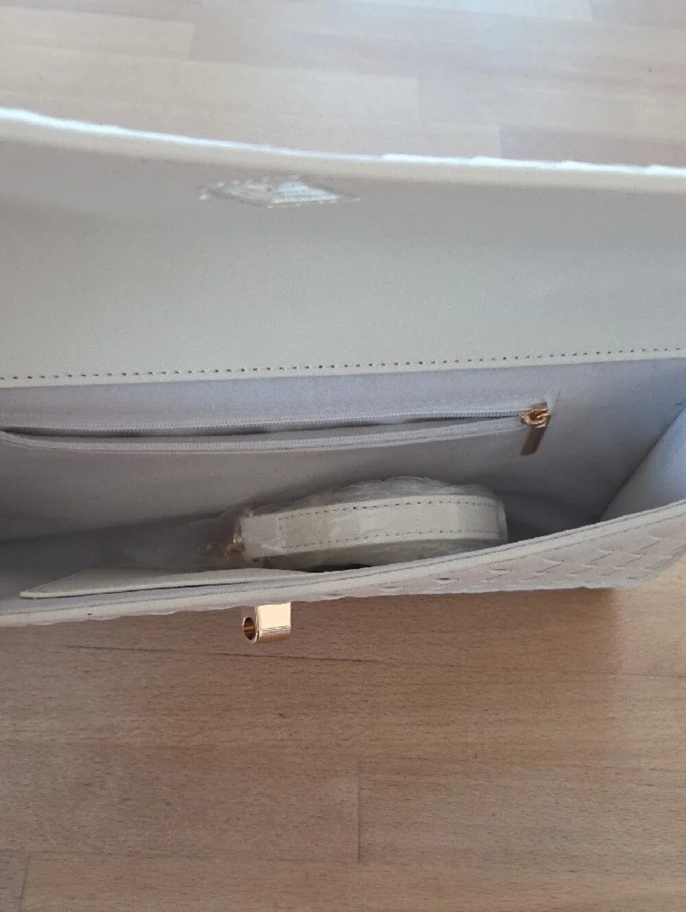 Elegant Woven Clutch Handbag in Ivory